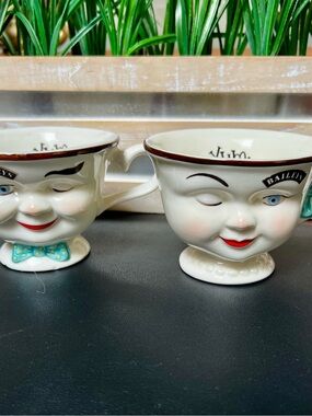 BAILEYS 1996 Vintage Winking Mugs Pair His & Hers Yum Cups